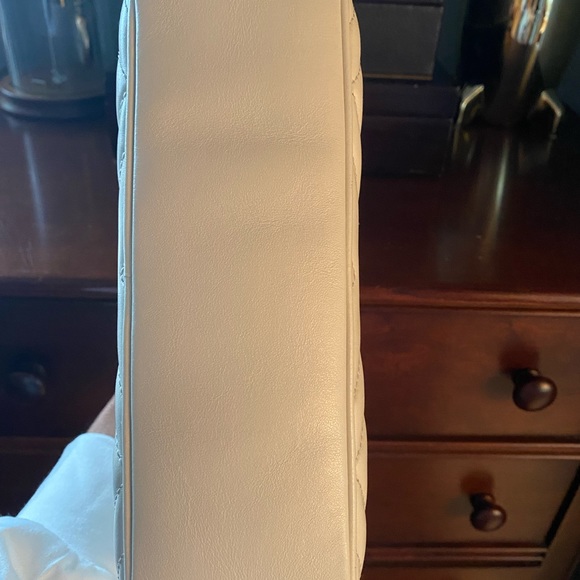 SOLD Authentic Gucci Small Marmont Bag - Picture 7 of 12